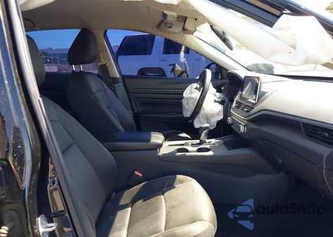 2019 Nissan Altima 2.5 S z USA, uszkodzony, nr VIN 1N4BL4BVXKC245587